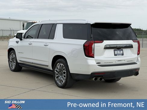 Used 2023 GMC Yukon XL Denali Ultimate AWD/4WD image 8