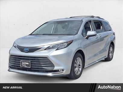 Used 2021 Toyota Sienna XLE