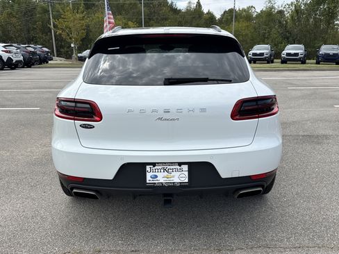 Used 2018 Porsche Macan AWD/4WD image 4