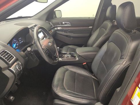 Used 2019 Ford Explorer Limited FWD image 17