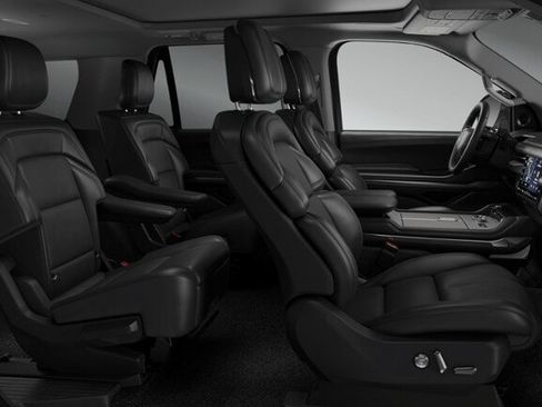 New 2026 Lincoln Navigator Reserve AWD/4WD image 29