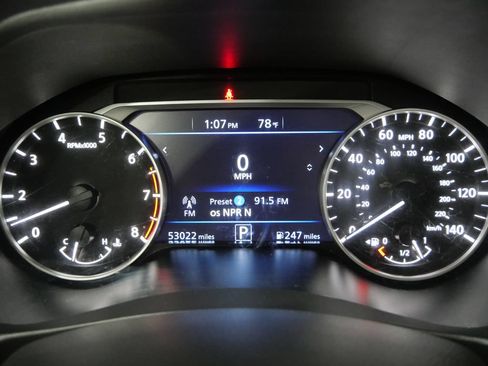 Used 2024 Nissan Altima 2.5 SR FWD image 14