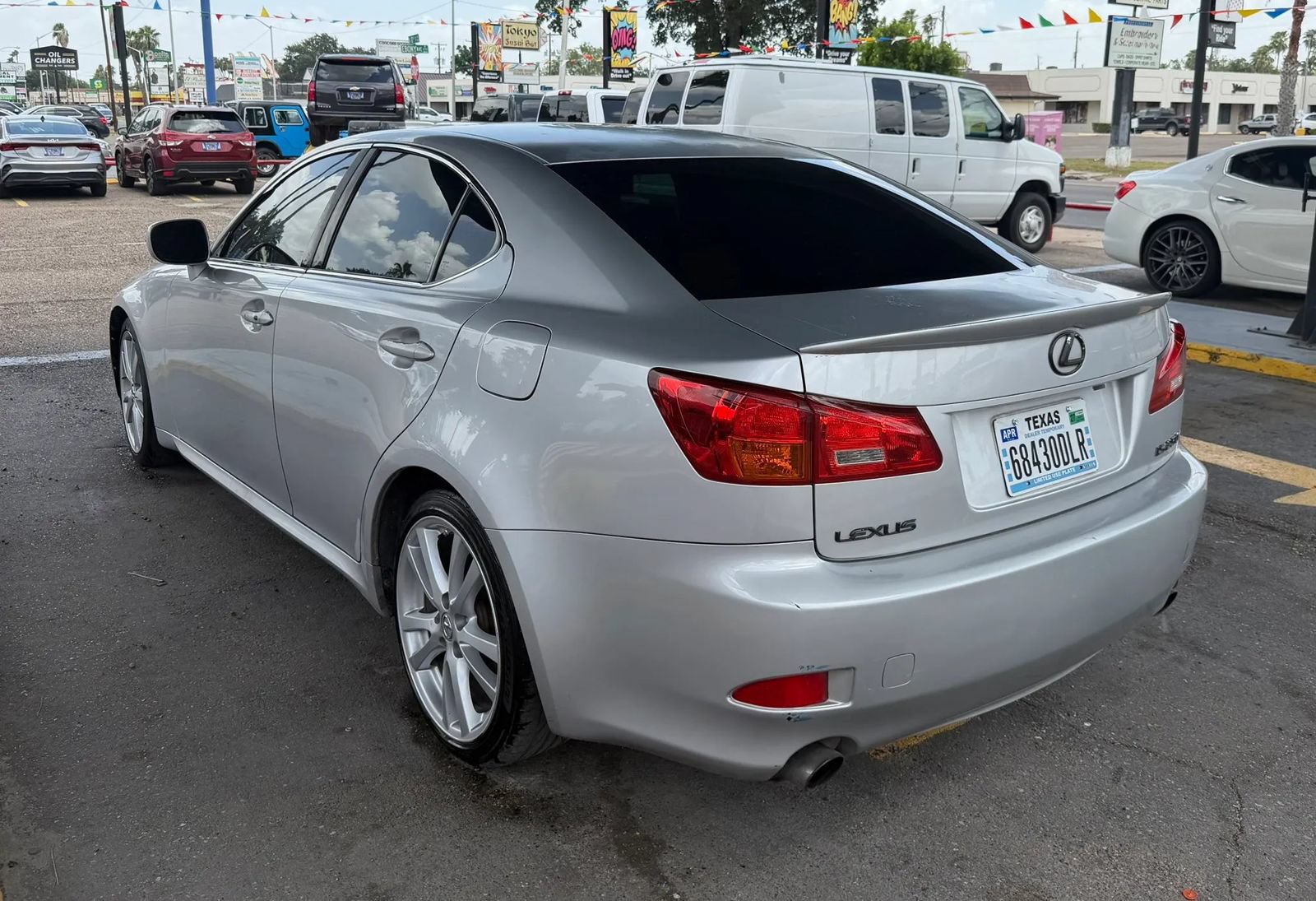 Used 2006 Lexus IS 250 w/ Preferred Accessory Pkg RWD image 5