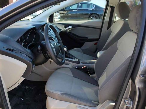 Used 2014 Ford Focus SE image 24