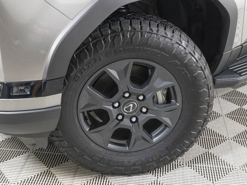 Used 2024 Lexus GX 550 image 32