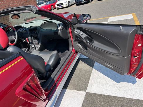 Used 2004 Ford Mustang GT image 34