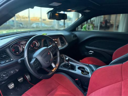 Used 2023 Dodge Challenger R/T Scat Pack image 6