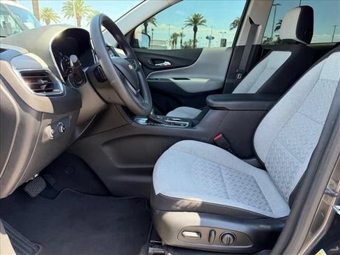 Certified 2022 Chevrolet Equinox LS w/ LS Convenience Package FWD image 6