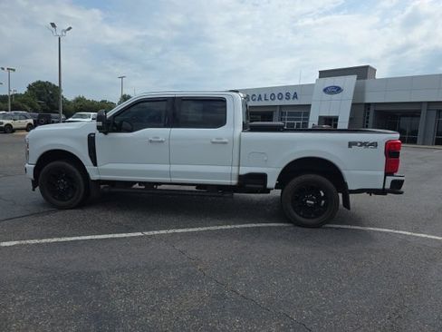 Used 2024 Ford F250 XLT w/ Black Appearance Package AWD/4WD image 6