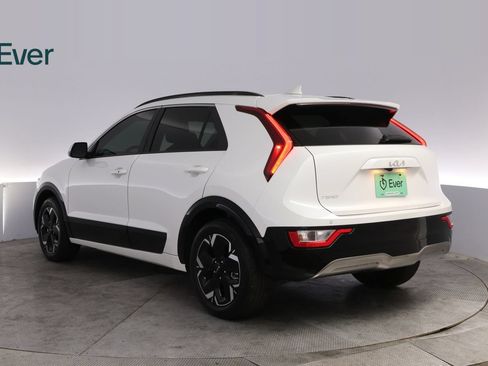 Used 2024 Kia Niro Wind FWD image 17