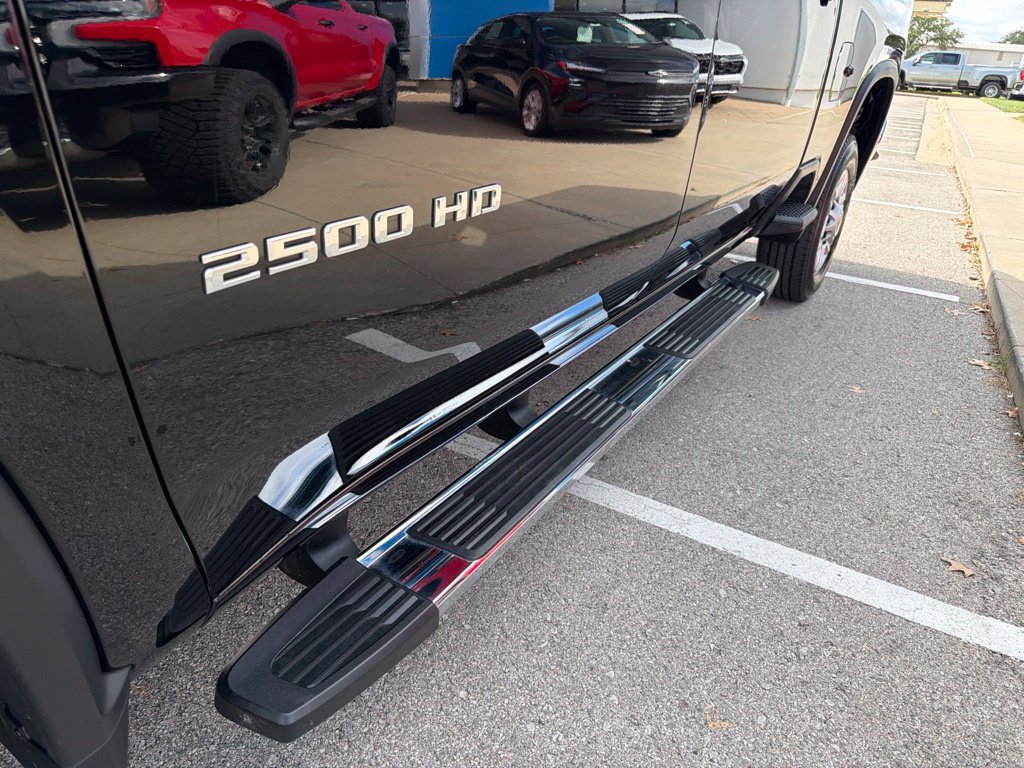 Used 2026 Chevrolet Silverado 2500 LT AWD/4WD image 12