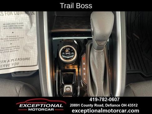 Used 2024 Chevrolet Colorado Trail Boss w/ Technology Package AWD/4WD image 42