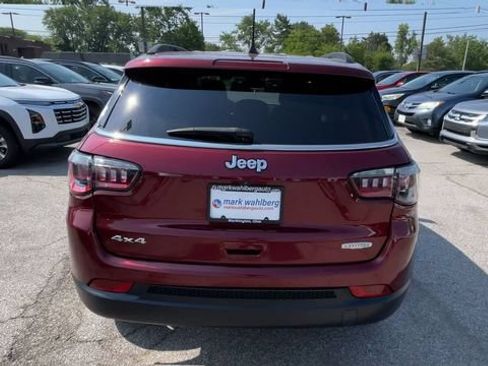 Used 2022 Jeep Compass Latitude AWD/4WD image 9