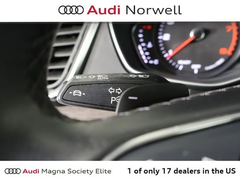 Used 2023 Audi Q5 2.0T Premium w/ Convenience Package image 28