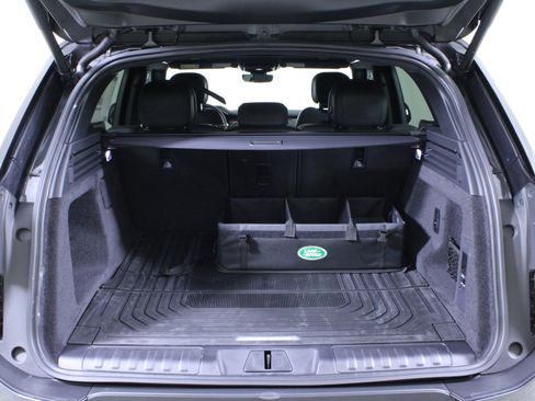 New 2026 Land Rover Range Rover Sport SE AWD/4WD image 9