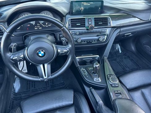 Used 2016 BMW M4 Convertible image 13