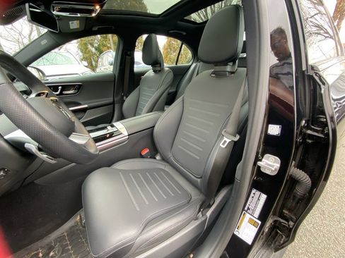 Used 2025 Mercedes-Benz C 300 4MATIC Sedan image 30