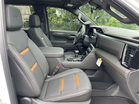 New 2026 GMC Sierra 1500 AT4 w/ AT4 Premium Package AWD/4WD image 29