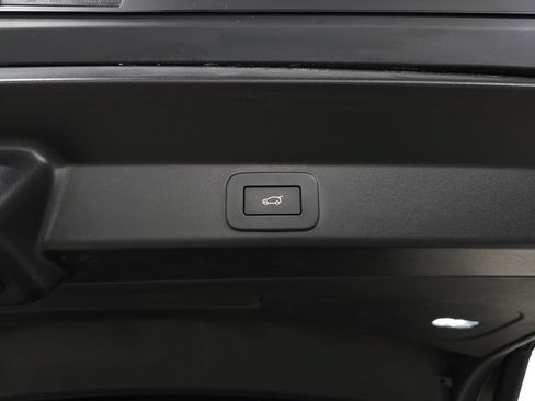 Certified 2025 Land Rover Range Rover Sport Autobiography AWD/4WD image 6