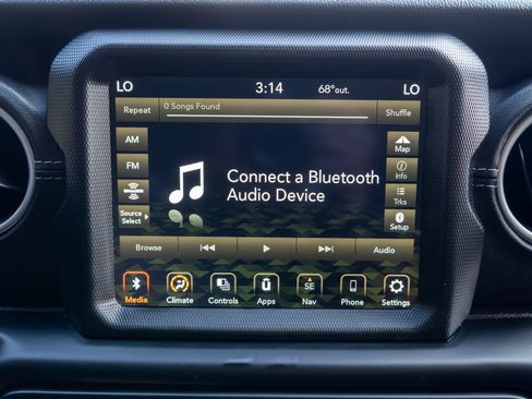 Used 2021 Jeep Wrangler Unlimited Sahara AWD/4WD image 20
