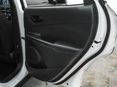 Used 2021 Hyundai Kona Night FWD image 33