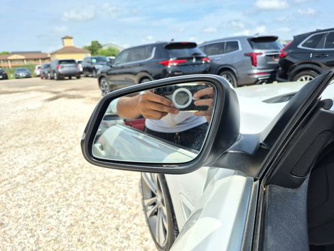 Used 2018 BMW 430i xDrive Convertible image 12