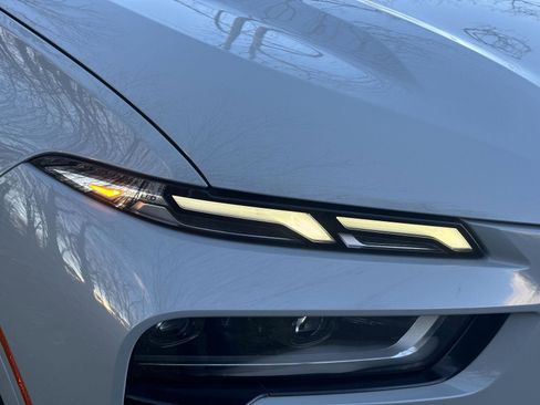 Used 2023 BMW X7 M60i w/ Executive Package image 23