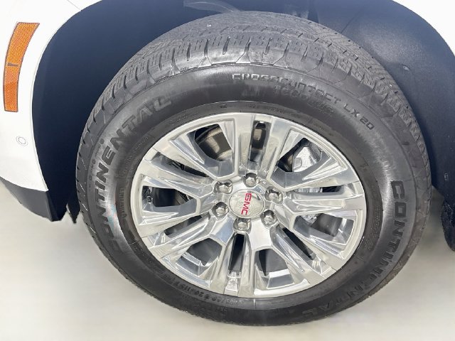 Used 2025 GMC Yukon XL Denali RWD image 37