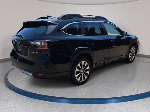 Used 2023 Subaru Outback Limited AWD/4WD image 5