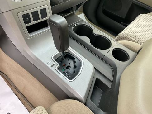 Used 2008 Toyota Tundra 4x4 CrewMax image 22