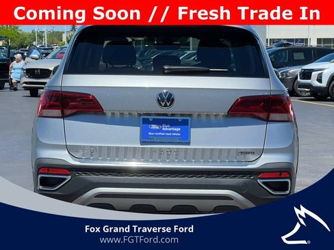 Used 2023 Volkswagen Taos SEL AWD/4WD image 38