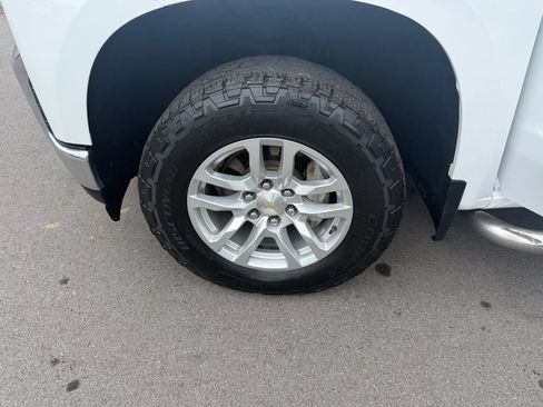 Used 2019 Chevrolet Silverado 1500 LT w/ Z71 Off-Road Package AWD/4WD image 20