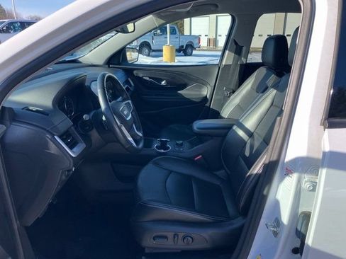 Used 2024 GMC Terrain SLT AWD/4WD image 17
