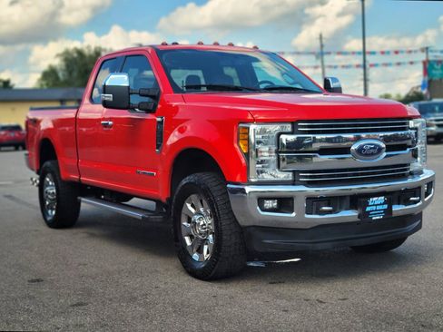 Used 2017 Ford F350 Lariat w/ Chrome Package AWD/4WD image 3