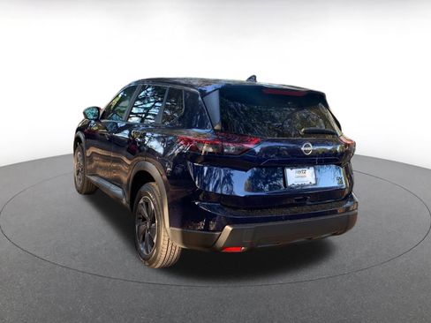 Used 2025 Nissan Rogue SV image 5