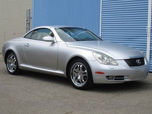 Used 2007 Lexus SC 430 Convertible w/ Preferred Accessory Pkg RWD image 22