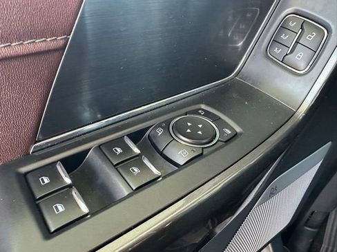 Used 2022 Ford F150 Lariat w/ Equipment Group 502A High image 21