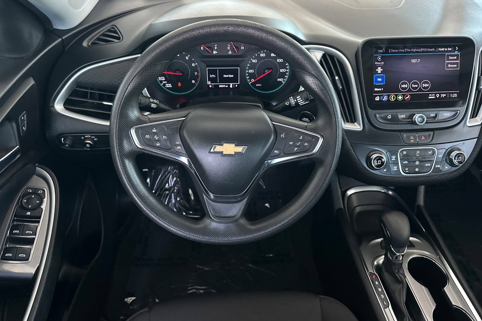 Used 2023 Chevrolet Malibu LT FWD image 17