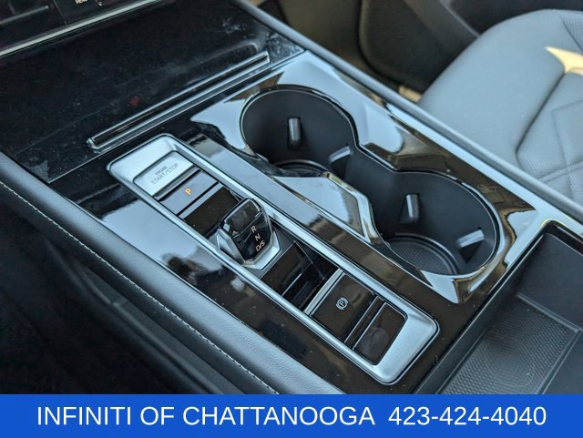 Used 2024 Volkswagen Atlas SE w/ Black Wheel Package FWD image 18