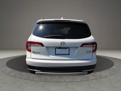 Used 2021 Honda Pilot Touring image 6