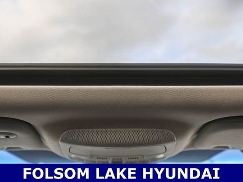 Used 2019 Ford Edge Titanium w/ Equipment Group 301A image 18