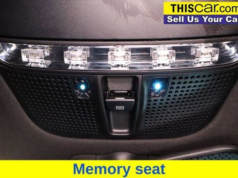 Used 2019 Mercedes-Benz GLC 300 image 23
