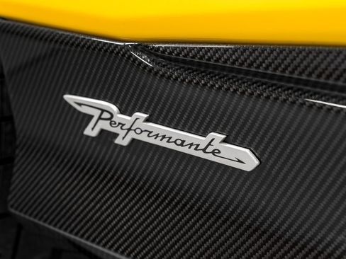 Used 2023 Lamborghini Urus Performante AWD/4WD image 58