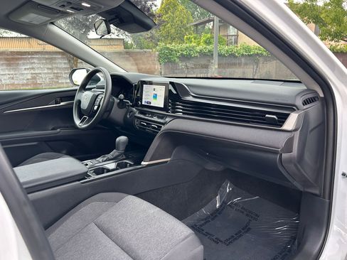 Used 2026 Toyota Camry LE FWD image 27