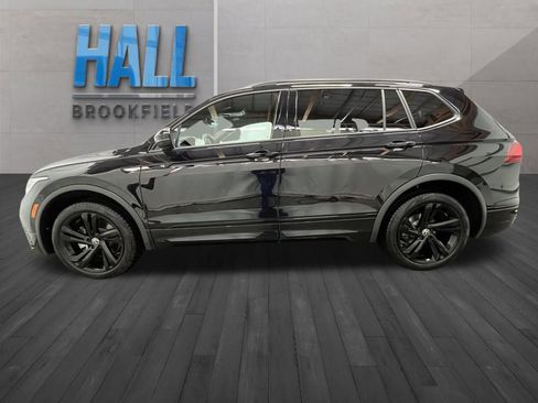 Certified 2024 Volkswagen Tiguan SE R-Line image 3