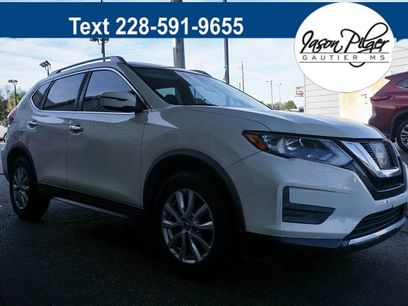 Used 2017 Nissan Rogue SV