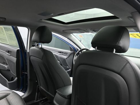 Used 2017 Hyundai Elantra Limited w/ Limited Tech Package 04 image 11