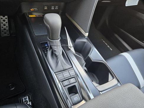 New 2026 Toyota Camry SE w/ Convenience Package FWD image 17