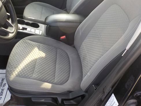 Used 2021 Ford Escape SE w/ SE Sport Appearance Package image 15