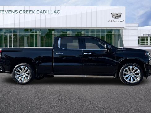 Used 2020 Chevrolet Silverado 1500 High Country w/ Technology Package image 2